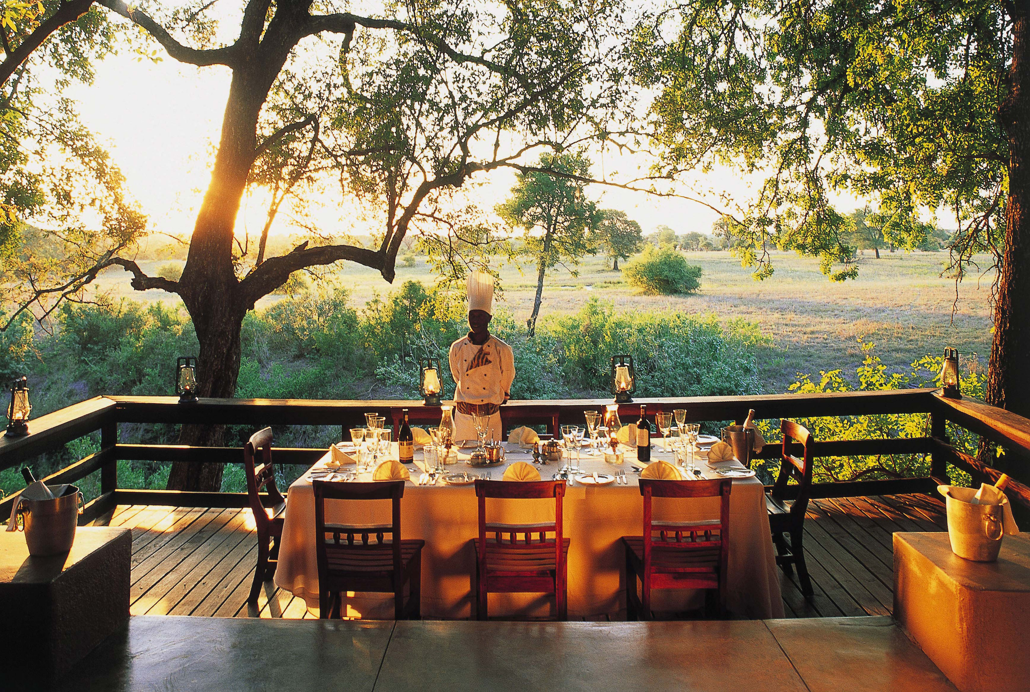 <p>The Selati Safari Dining Deck at Sabi Sabi is an incredible place to enjoy a meal while taking in the stunning views of the African bush.</p>